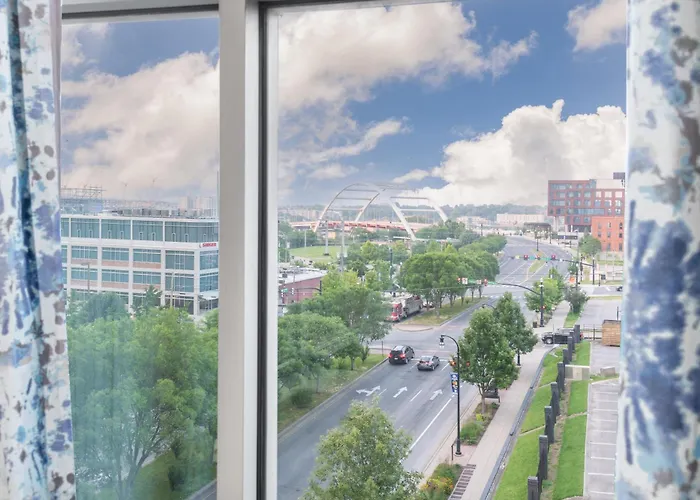 Hilton Garden Inn Nashville Downtown Convention Center